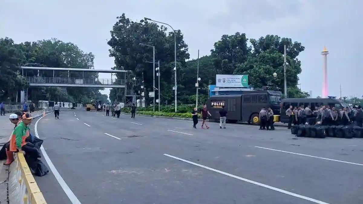 Massa Aksi di Patung Kuda Bubar, Arus Lalu Lintas Kembali Normal
