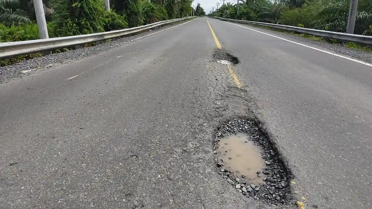 Baru Dibangun, Jalan Nasional di Kaye Lhon Sudah Berlubang