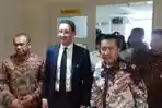 gatot-s-dewa-broto-abdulla-boulsien-dan-imam-nahrawi-di-kantor-kemenpora_20160615_035937.jpg