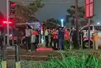 Breaking News : Pemotor Honda Vario Tertabrak KA Lokal Supas di Perlintasan Taman Pelangi Surabaya