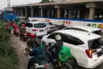 Kemacetan di Samping Proyek Flyover Kopo