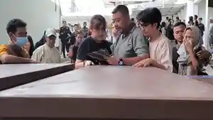 serah-terima-jenazah-korban-als-tangki-muratara-16052026.jpg