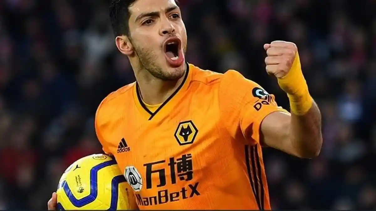 Wolves Datangkan Paulinho, Raul Jimenez Menuju Manchester United?