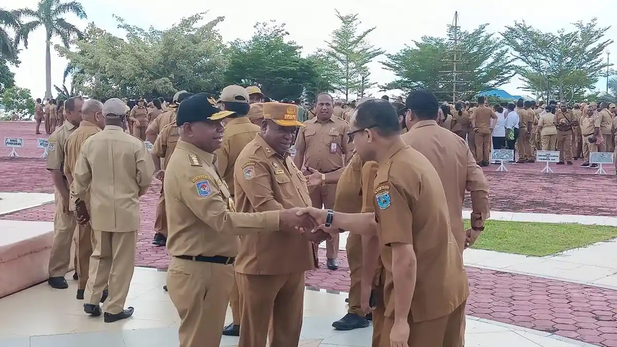 Dominggus Mandacan Ingatkan Tak Ada Lobi Paket Proyek: Harus Penuhi Persyaratan