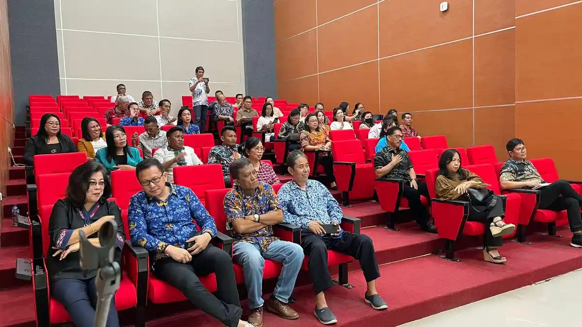 Polimdo Gelar Pengabdian pada Masyarakat Model Pengawasan Pengelolaan Keuangan Gereja