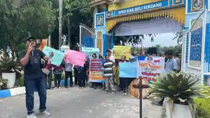 AKSI-DEMO-Warga-Desa-Pujimulyo-Kecamatan-Sunggal.jpg