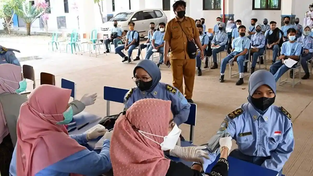 Digelar Dalam Rangka HUT ke-22 Kutim, 5.000 Pelajar di 33 Sekolah Ikuti Vaksinasi KPC-IA ITB