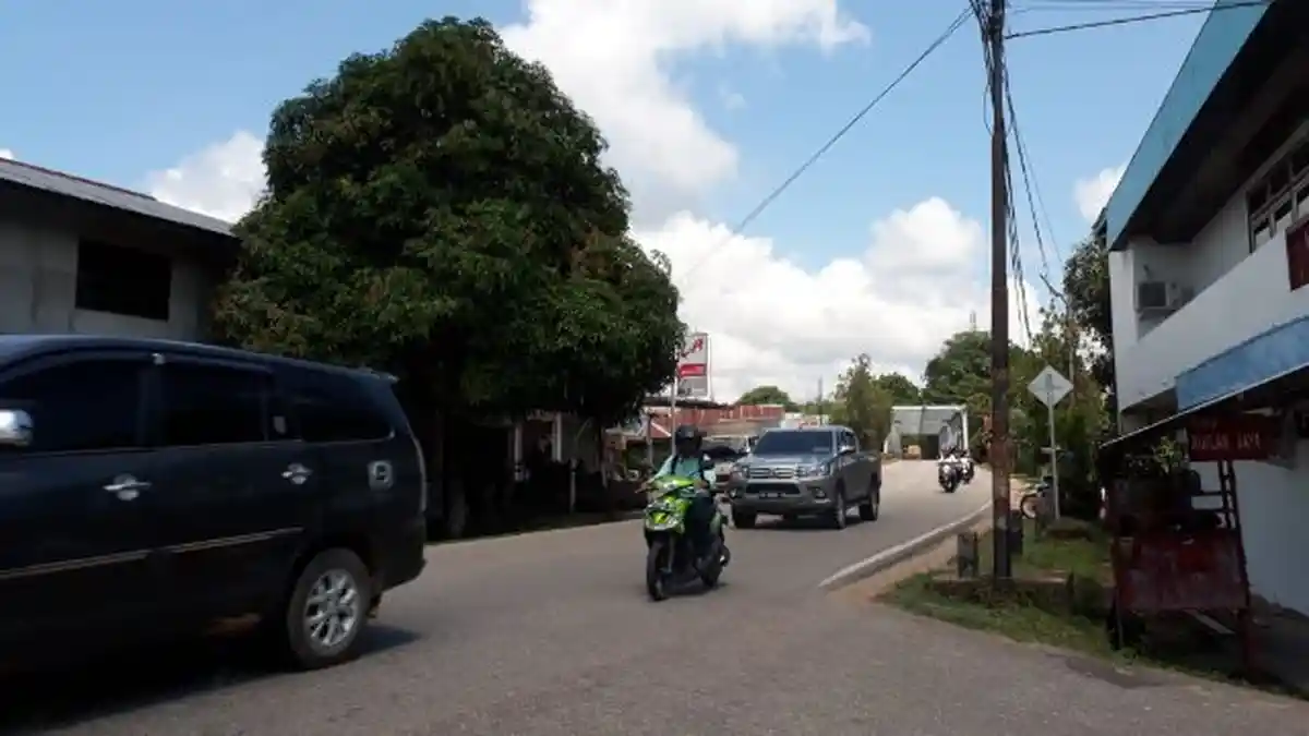 Kondisi Arus Lalu Lintas di Jalan RE Martadinata Sanggau