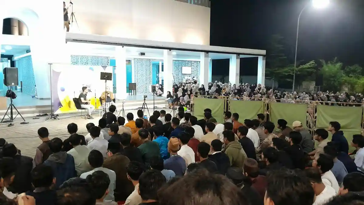 Ribuan Anak Muda di Banten Ikuti Time Break di Masjid Darul Ayman Kota Serang