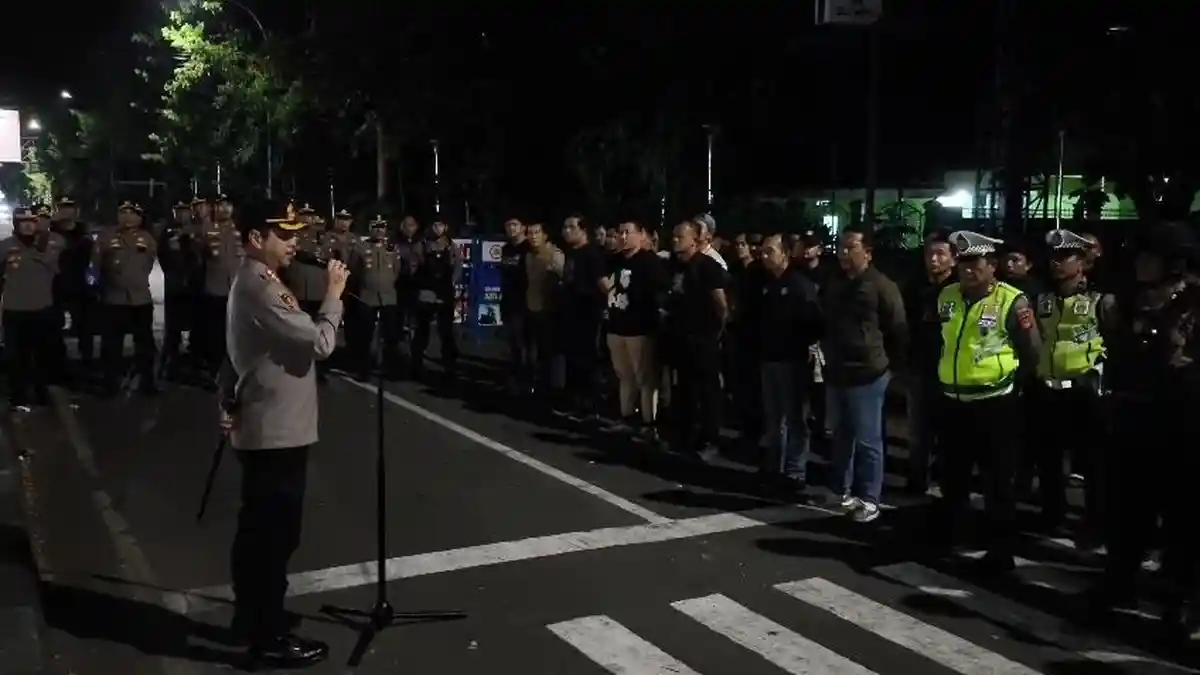 Dipimpin Kapolrestabes Kombes Arya, 300 Polisi di Makassar Begadang Tumpas Geng Motor