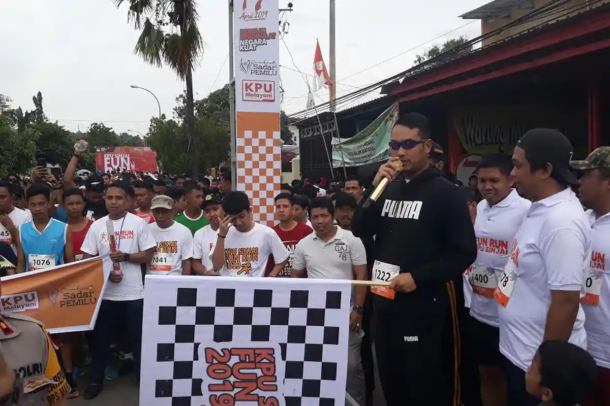 Dipadati Warga, Sosialisasi Pemilu KPU Luwu dan Sinjai Bertabur Hadiah Menarik