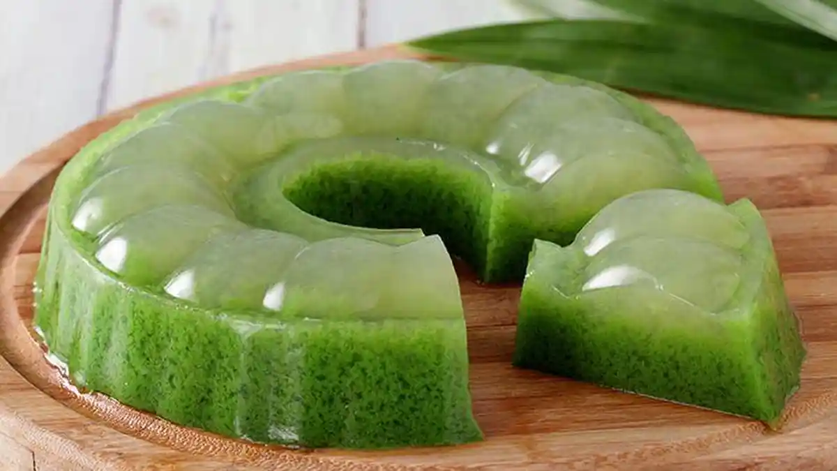 Trik Agar Puding Lumut Cantik Bentuknya, Perhatikan Cara Mengaduk