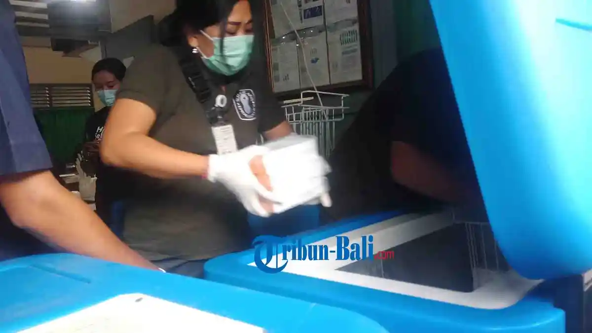 Polisi Ketatkan Pendistribusian dan Pengamanan Vaksin Covid-19  di Bangli
