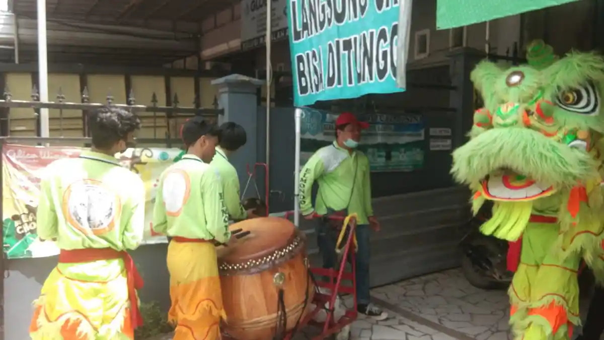Tradisi Imlek di Indonesia, Angpao Hingga Atraksi Barongsai Selalu Ramaikan Tahun Baru China