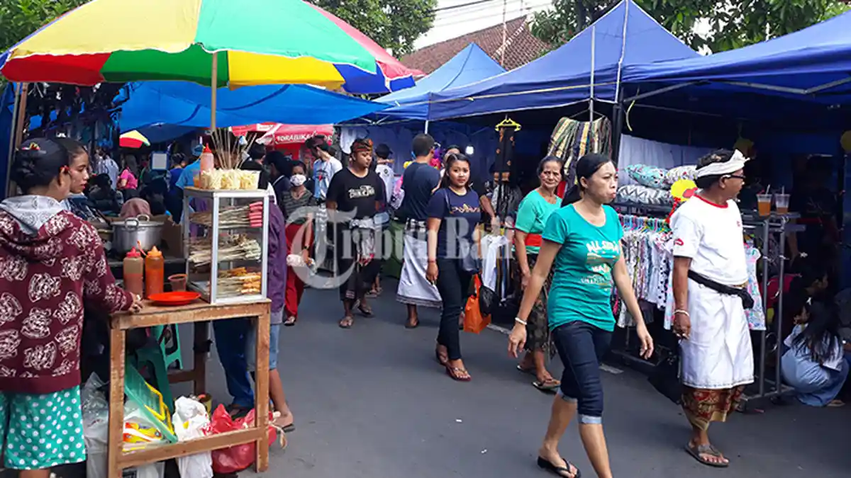 Pasar Ten-ten di Pedungan Hanya Ada Saat Umanis dan Paing Galungan