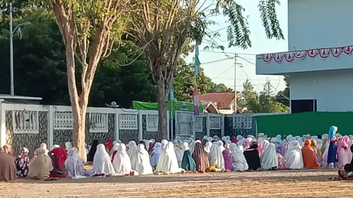 Shalat Idul Adha di Waingapu - Umat Tetap Jalankan Protokol Kesehatan