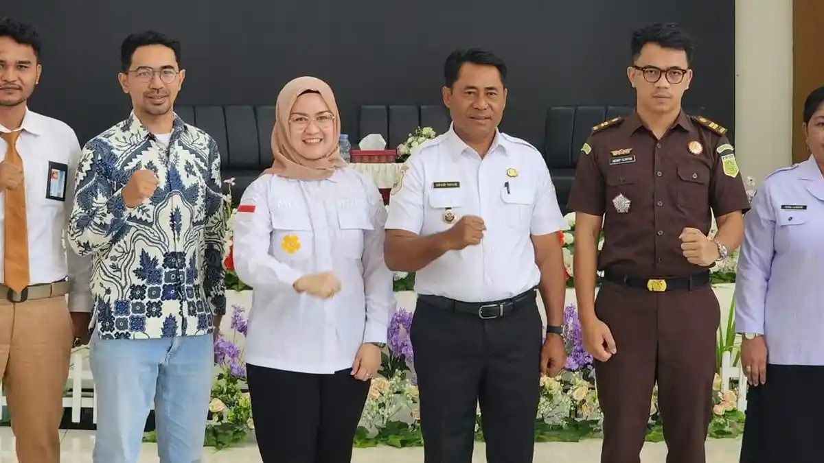 Bupati Halmahera Timur Ubaid Yakub Buka Pembinaan Posbankum Desa, Ini Tujuannya