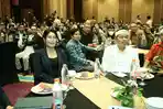 Ketua-Apindo-Ning-Wahyu-dan-Gubernur-Jabar-Dedi-Mulyadi.jpg