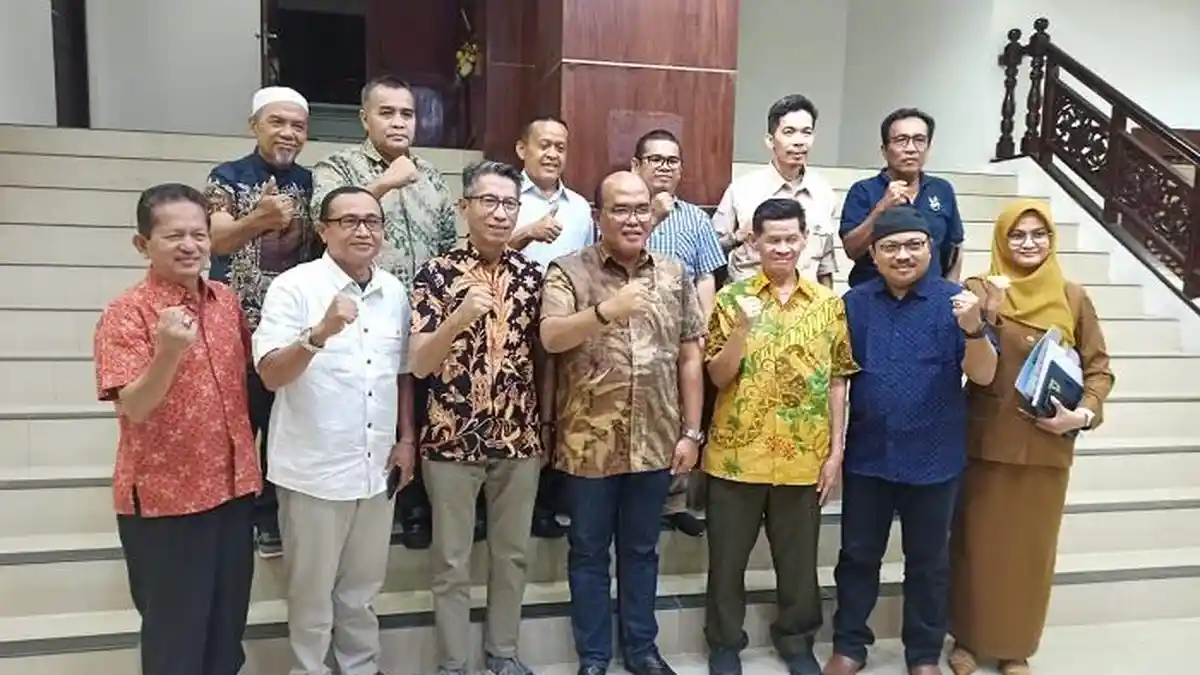 Ketua DPRD Sumbar Supardi Jamu Pengurus PWI Sumbar, Sebut Peran Penting Pers