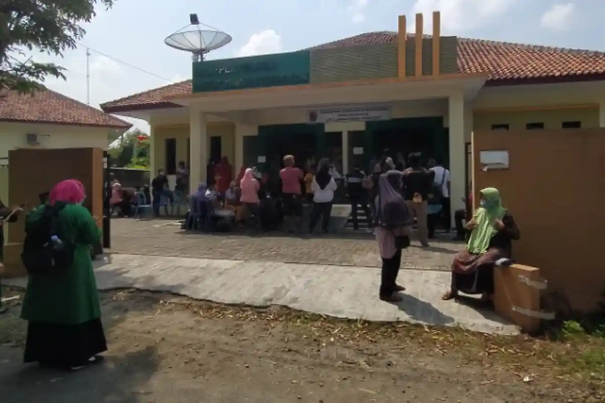 Vaksinasi Masih Menunggu Instruksi Pusat, DKK Karanganyar: Kabarnya Mulai Februari 2021