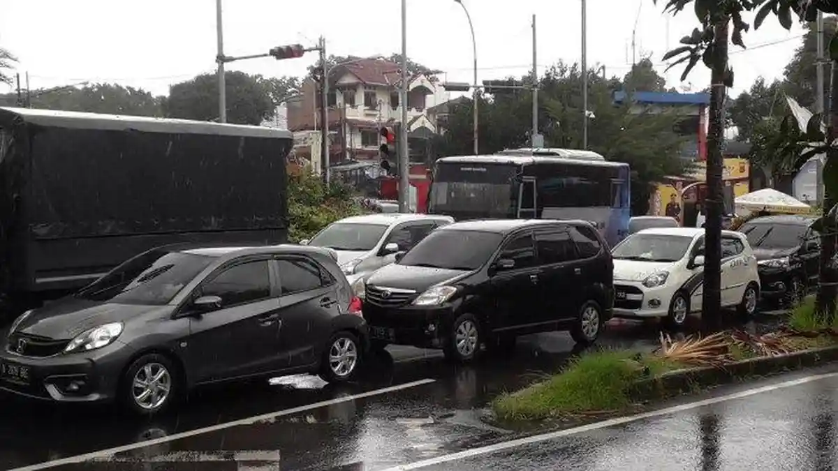 Antisipasi Kemacetan, Polres Bogor Terapkan One Way di Jalur Puncak, Berikut Jadwalnya