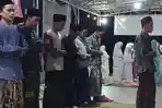 Tarawih 20 Rakaat Hanya 6 Menit, Tradisi Unik Ponpes Al Quraniyah Indramayu