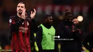Striker-Gaek-AC-Milan-Zlatan-Ibrahimovic-Ha.jpg