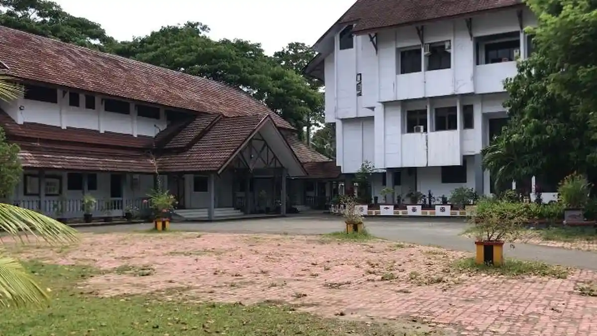 Perdana Hari Kerja di Tahun Baru 2023, Anggota DPRD Kota Ambon Tak Berkantor