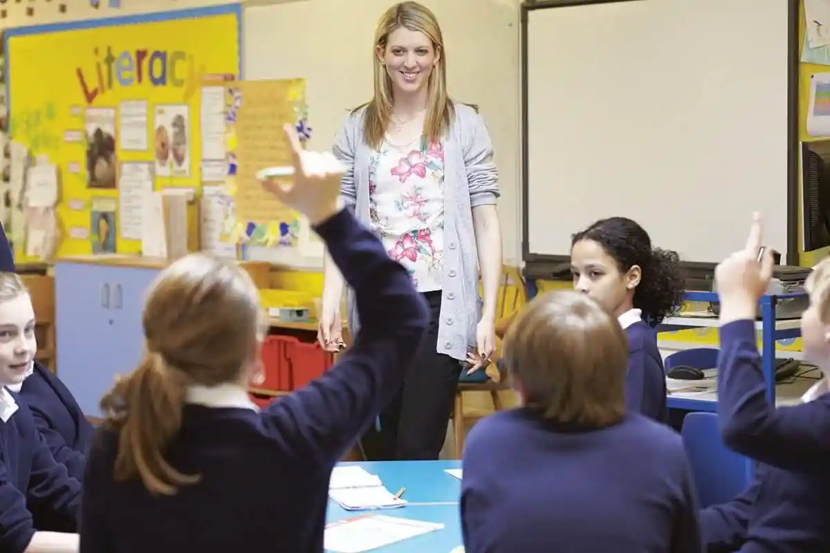 Arti Kata Senpai yang Sering Dijumpai dalam Dialog Anime dan Komik, Ketahui Bedanya dengan Sensei