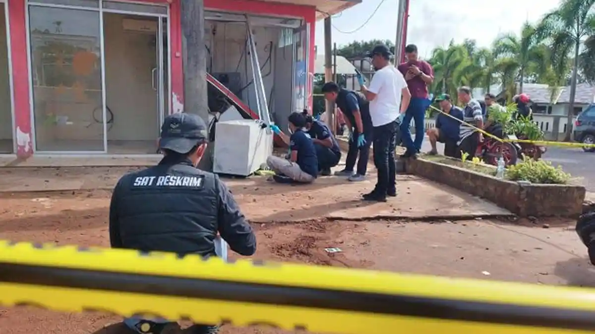 OTD Rusak ATM Beringin Kelapa Kampit Belitung Timur, Beraksi Saat Mati Lampu, Ini Penampakannya