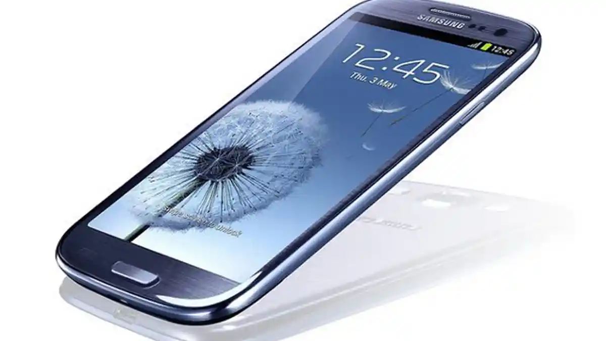 Ternyata Begini Proses Pembuatan Efek Bunyi Tetesan Air pada Ponsel Samsung, Direkam Asli