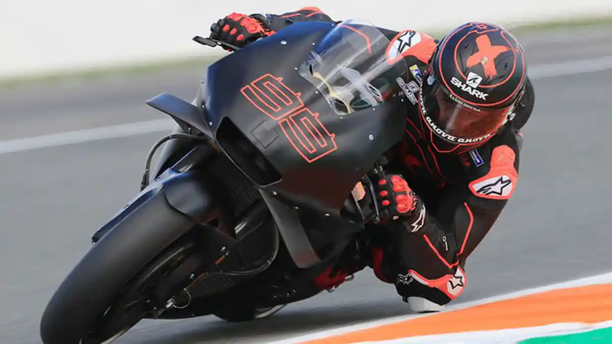 Kedatangan Jorge Lorenzo Menjadi Tantangan Para Insinyur Honda
