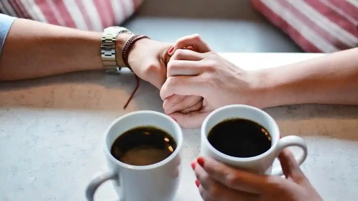 RAMALAN ZODIAK Asmara Hari Ini Jumat 19 Mei 2023, Aries Cinta Diambang Putus, Scorpio Lagi Romantis