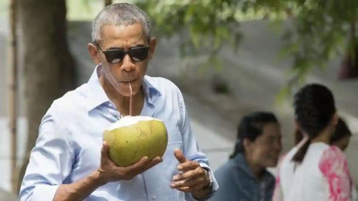 Air Kelapa Muda juga Bermanfaat untuk Cuci Muka, Cerahkan Kulit Hingga Hilangkan Jerawat