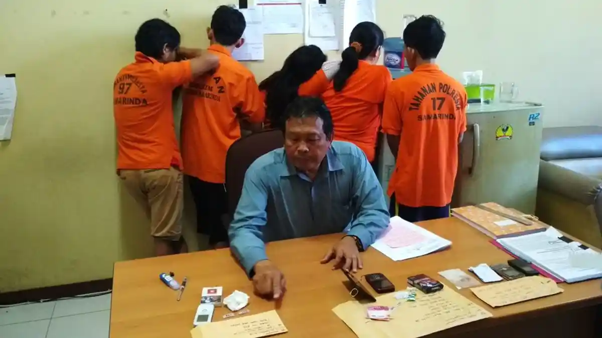 Lidik Kasus Pencurian, Polisi Temukan Dua Sejoli Pesta Sabu