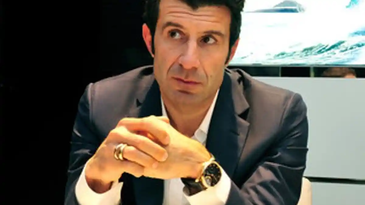 Luis Figo Merasa tak Dihargai di Barcelona Pindah ke Real Madrid