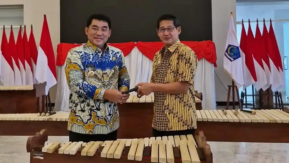 Bitung Jadi Kota Pertama Terima Alat Musik Kolintang dari Gubernur Sulut