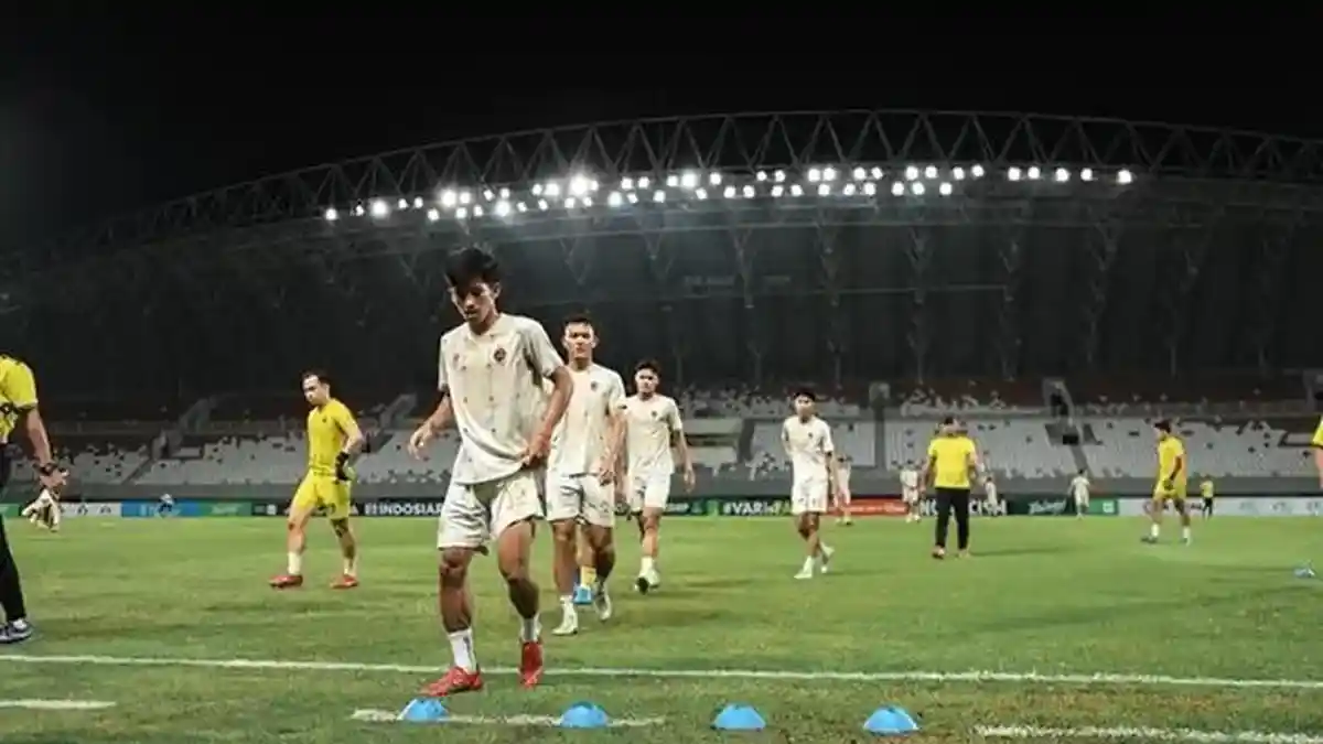 Iwan Setiawan Optimistis Pertahanan Solid SFC Mampu Redam Agresivitas Ayam Kinantan