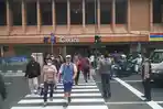 Penampakan Pelican Crossing Stasiun Cikini, Ojol hingga Bajaj Masih Turunkan Penumpang Sembarangan 