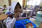 Uji-Coba-Makan-Bergizi-Gratis-di-SDN-173-Neglasari-Kota-Bandung_20241125_205330.jpg