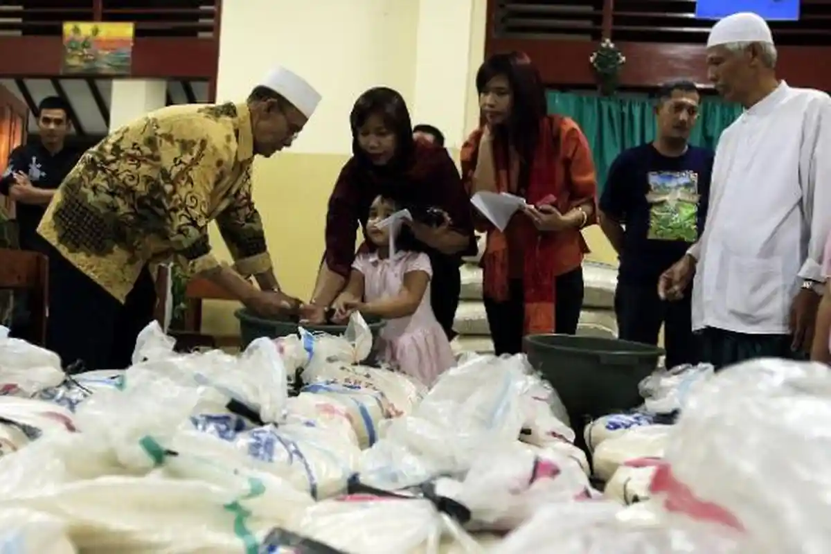 Tanya Ustaz: Apakah Boleh Seorang Muslim Membayar Zakat Fitrah 2 Kali?