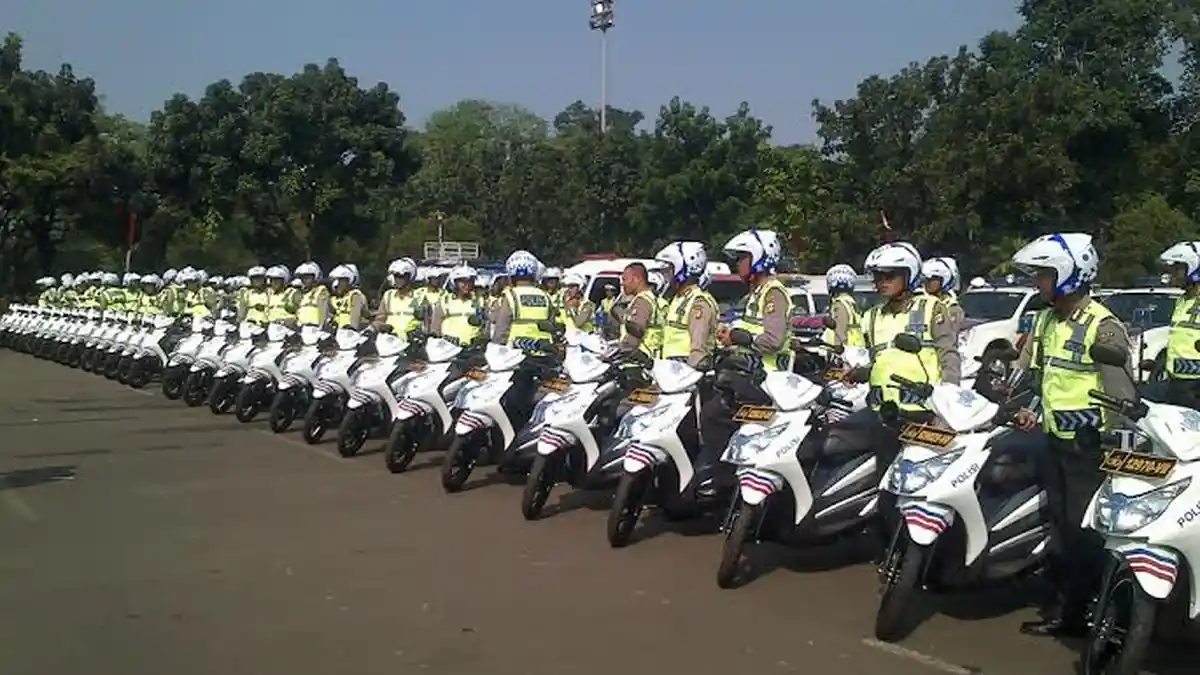 Polri Kerahkan 137 Ribu Personel Amankan Lebaran