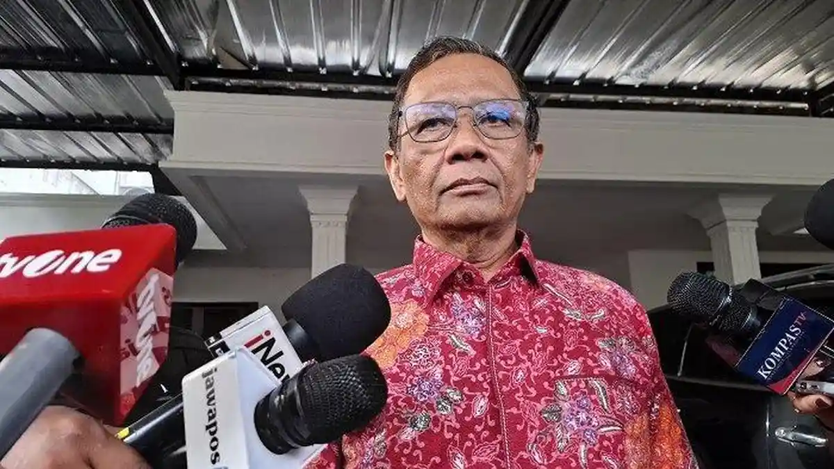 Dua Cucunya Keracunan MBG, Mahfud MD Geram dan Singgung Prabowo: Ini Soal Nyawa dan Kesehatan