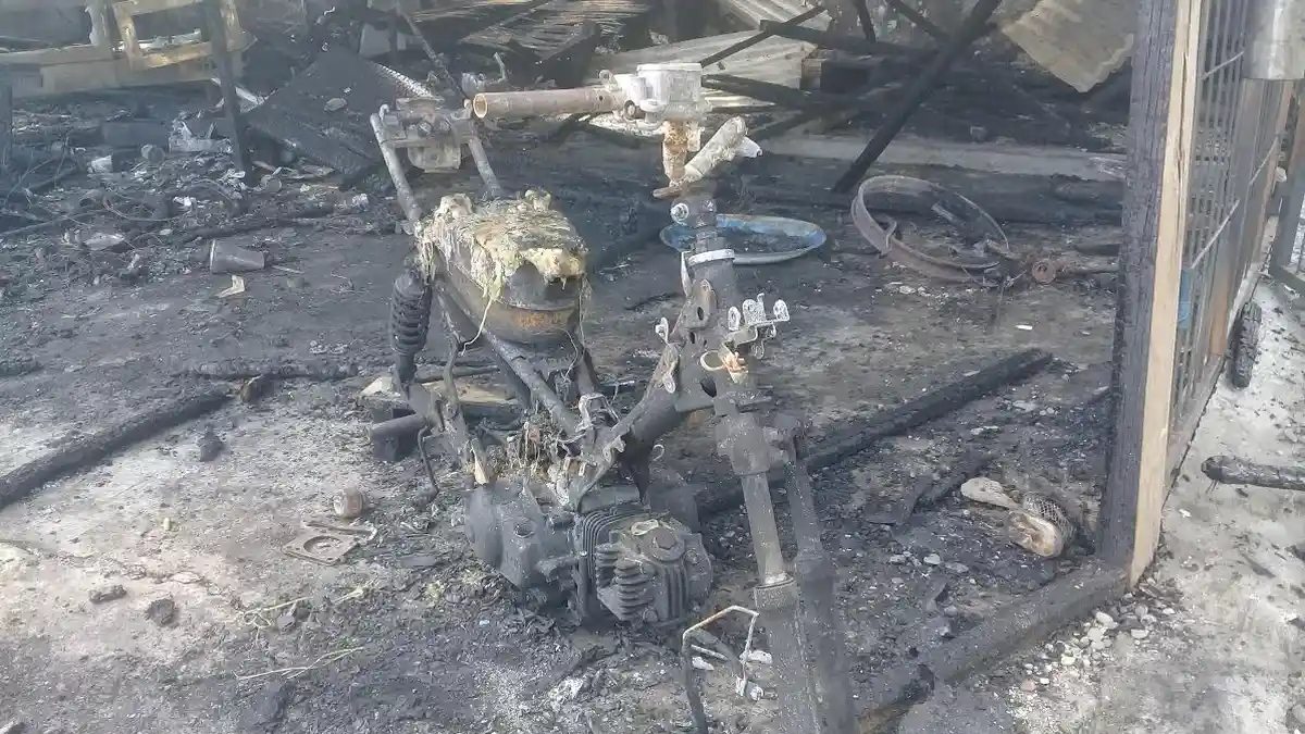 Kebakaran di Simbuang Mamuju, 5 Unit Motor Ludes