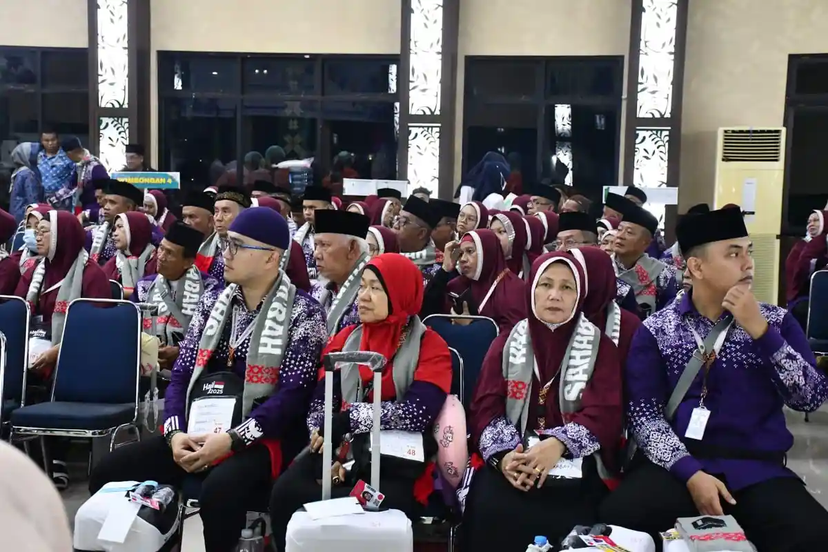 369 JCH Kloter 2 Embarkasi Palembang Masuk Asrama Haji, 1 Tak Hadir Karena Sakit