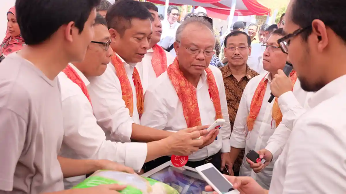 Telkomsel - BTPN Hadirkan Layanan Keuangan Terhubung TCASH – BTPN Wow!