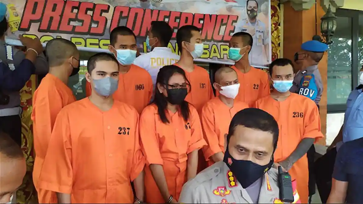 Instruktur Surfing & Mahasiswa Tingkat Akhir Terjerat Narkoba,Polisi Temukan Barang Bukti 1 Kg Ganja