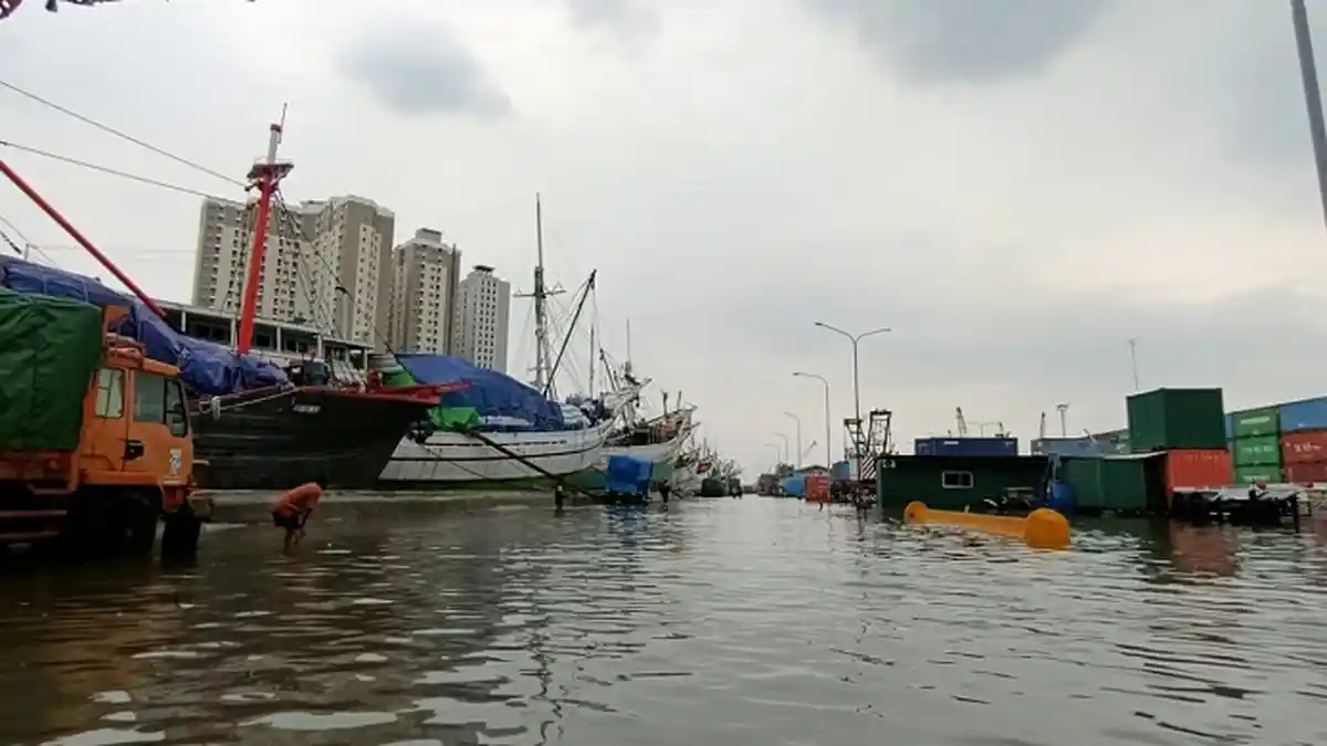 Banjir Rob di Kawasan Ancol Kian Parah, Wagub DKI : Ada Tanggul yang Jebol