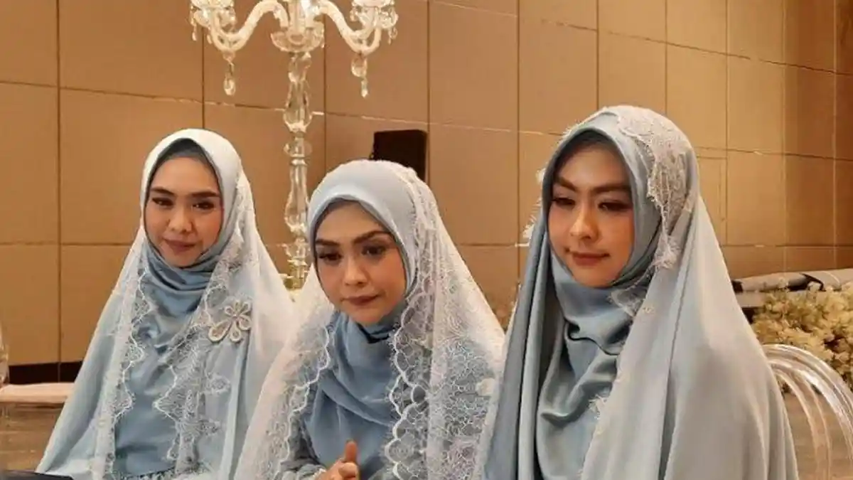 Profil Lengkap Oki Setiana Dewi, Aktor Sekaligus Pendakwah Kakak Kandung YouTuber Ria Ricis