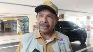 Derek-Ampnir-di-Kantor-Gubernur-Papua-Barat-Senin-2212024.jpg